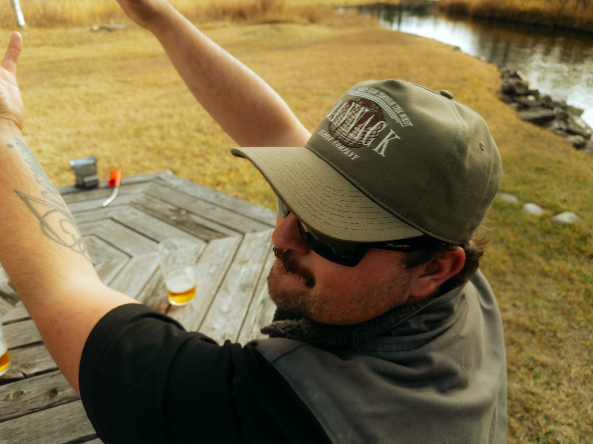 Globe Snapback Hat (Olive)