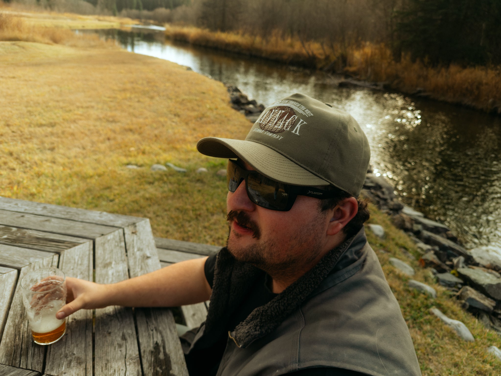 Globe Snapback Hat (Olive)